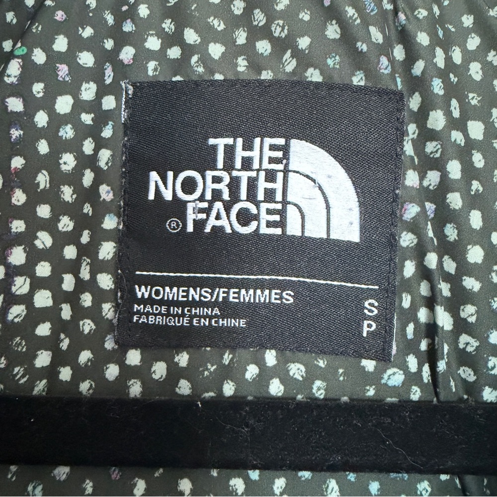 The North Face Olive Green Quilted Hooded Puffer Jacket - Women’s Size Small - Picture 4 of 7